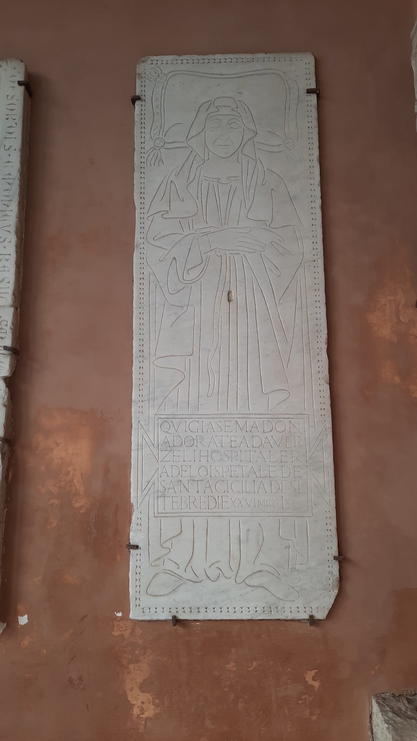 Dorotea da Vercelli's tombstone, Basilica of Santa Cecilia, Rome - 03.jpg